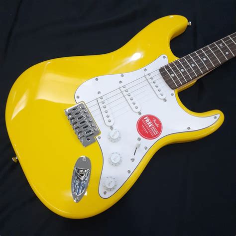 Jual Squier FSR Affinity Stratocaster Electric Guitar Graffity Yellow