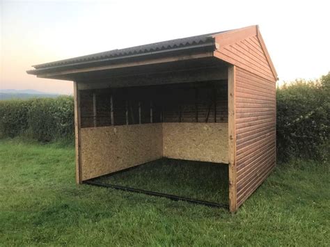 Open Fronted Field Shelter With Black Painted Subframe Rj Joinery