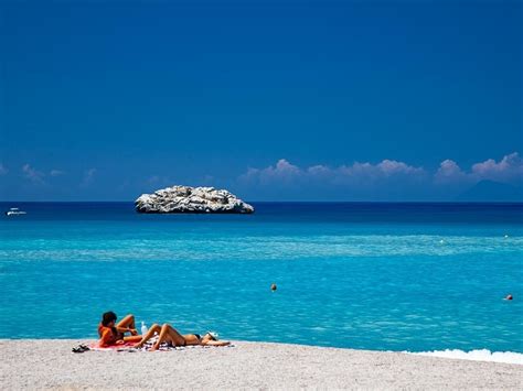 Brolo Sicilia Il Borgo Il Castello La Spiaggia E Cosa Vedere Images