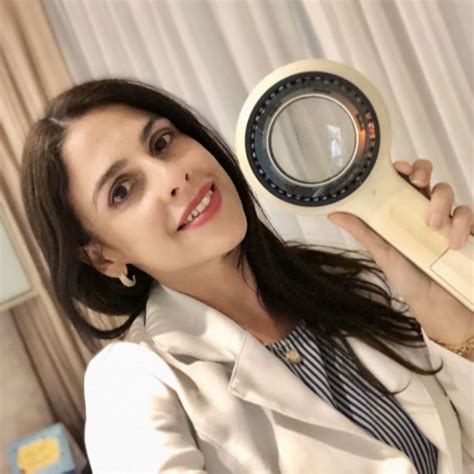 Dra Bárbara Lima Araújo Melo opiniões Dermatologista Fortaleza