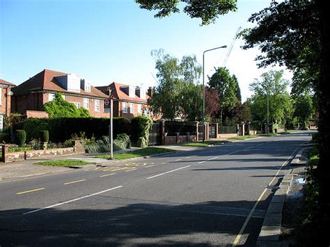 The Bishops Avenue © Martin Addison Geograph Britain And Ireland