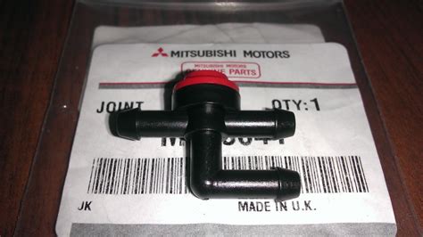 M850641 Тройник омывателя лобового стекла Mitsubishi | Запчасти на DRIVE2