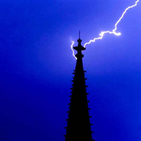 Lightning Conductor Cn Tower