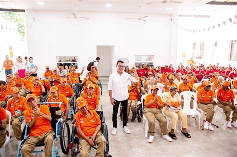 Caicedo Entrega Dotaci N A Abuelitos Del Centro De Bienestar Sagrados