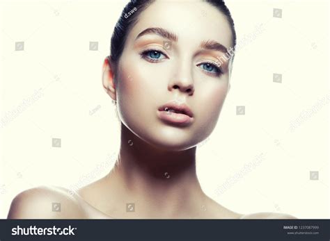 Beauty Portrait Model Girl Nude Makeup Stock Photo 1237087999 Shutterstock