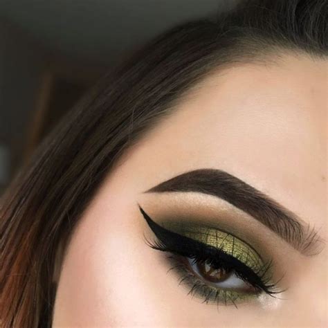 Pin On Maquillaje Verde