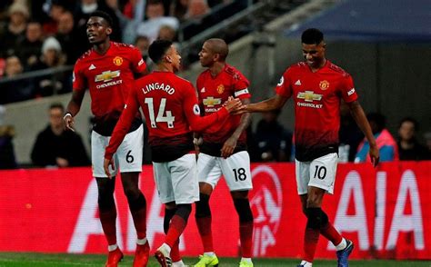 Manchester United Se Impone Por La M Nima Al Tottenham Grupo Milenio