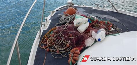 Pesca Illegale Nellarea Marina Protetta Isole Ciclopi