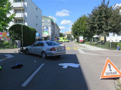 Allschwil BL Kollision Zwischen PW Und Motorrad Motorradlenker 19