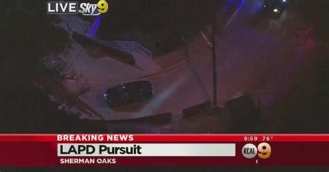 Lapd Apprehends Stolen Car Suspect In Van Nuys Woman Exits Vehicle