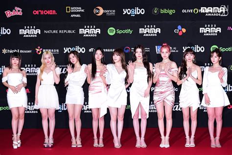 221129 Kep1er At Mama 2022 Red Carpet Kpopping