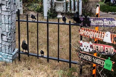 How To Make A Diy Halloween Cemetery Picket Fence Entertaining Diva