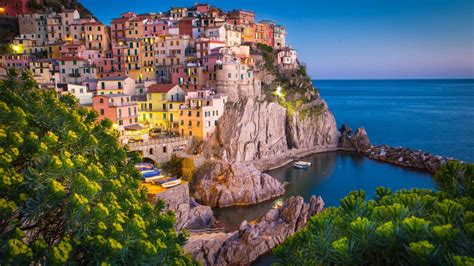 Solve Manarola Cinque Terre Italy Jigsaw Puzzle Online With Pieces