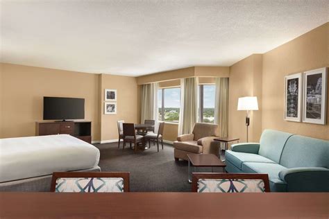 DoubleTree by Hilton Hotel Orlando Downtown Reviews, Deals & Photos ...