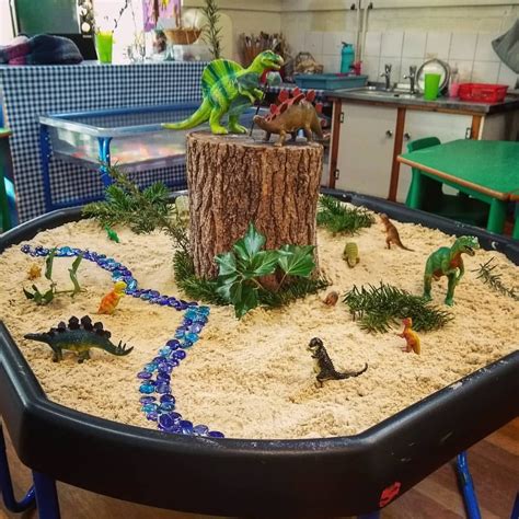 Todays Dinosaur Sand Tuff Tray 🌿🦕🦖🌲 The Children Loved Creating