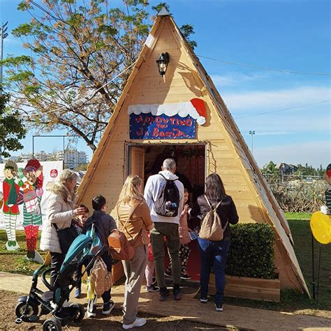 For children's activities in Santa's Village - Choice Greece