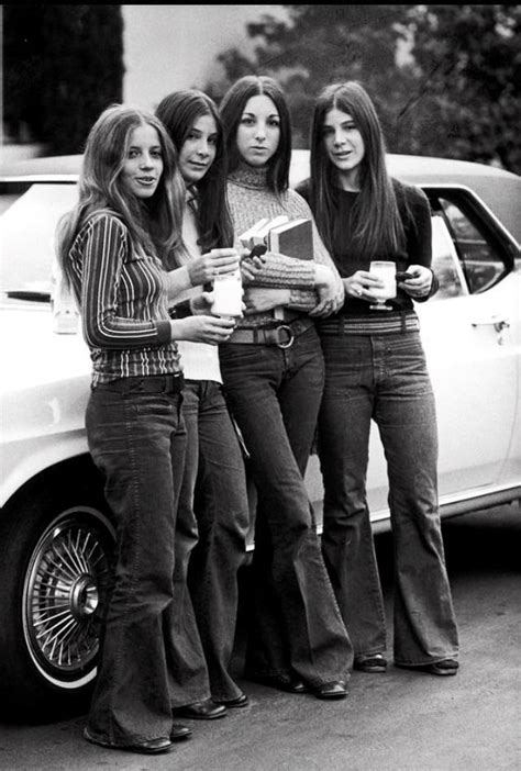 Girls In The Parking Lot At School 1970 R Thewaywewere