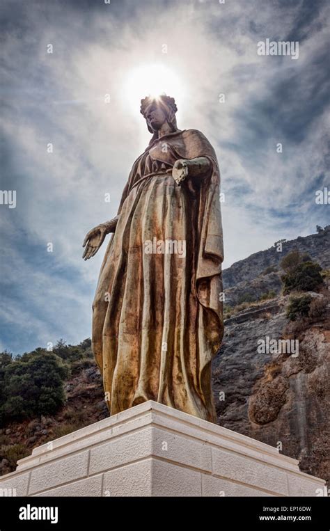 Estatua De La Madre Virgen En Efeso Fotograf As E Im Genes De Alta