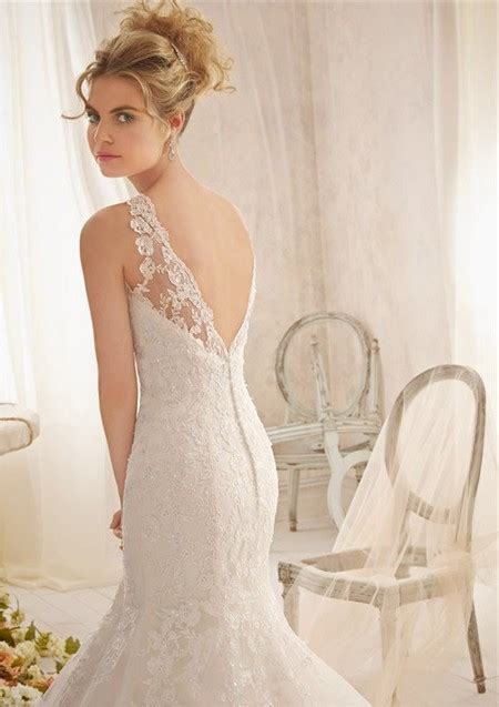 Fit And Flare Mermaid Scalloped Illusion Neckline V Back Tulle Lace