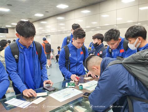 Vietnam Team Arrives Safely In Korea Prepares To Play Former Asian