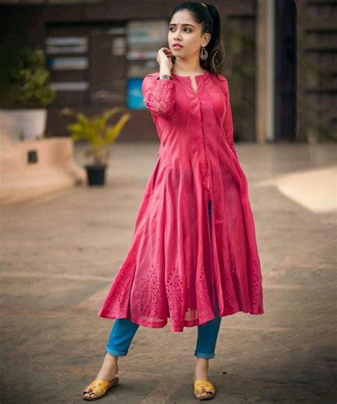 How To Style Simple Kurti To Look Stylish Baggout