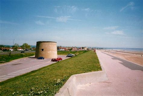 Martello Towers At Dymchurch © Roger Smith Cc By Sa20 Geograph