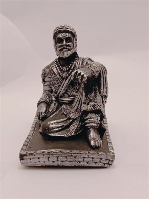 Polyresin Fiber Black Chhatrapati Shivaji Maharaj Statue For Interior