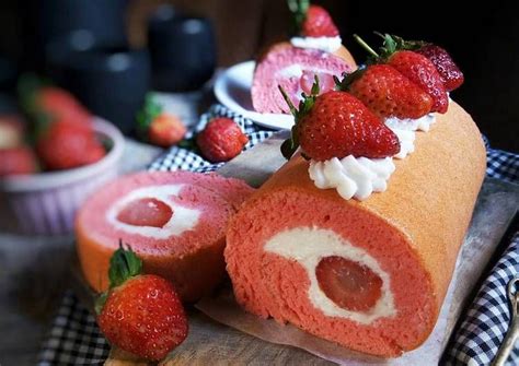 Resep Strawberry Japanese Roll Cake 4 Telur Oleh Diyah Kuntari Recipe