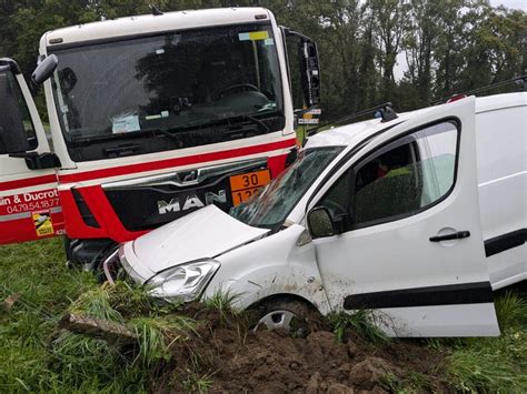 Haute Savoie Violent Choc Entre Un Camion Citerne Et Un Utilitaire