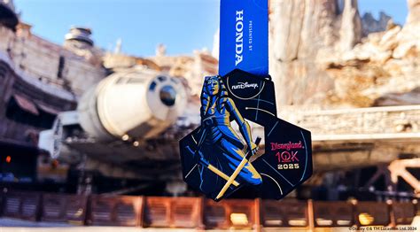 Rundisney Medals Revealed For Disneyland Half Marathon Weekend