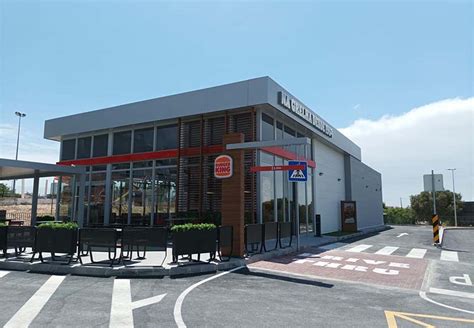 Le Géant De La Restauration Rapide Burger King Ouvre Son Premier