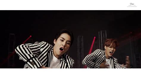 Exo Love Me Right Mv Who S Who I Say Myeolchi K Pop In Greek