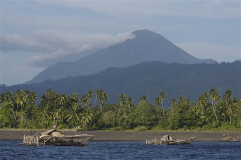 Mount Tongkoko Mountain Information