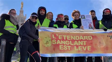 Marseille Les Gilets Jaunes Montent Notre Dame De La Garde En