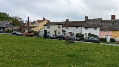 The Cottage Church Hill And The Sandy Gerrard Geograph