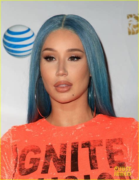 Iggy Azalea Rocks Blue Hair For Wnba All Star Weekend Show Photo