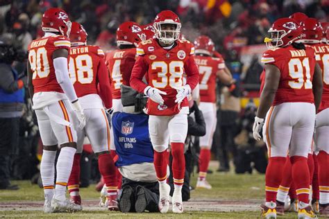 Chiefs Will Tag L Jarius Sneed Could Trade Him Soon Report