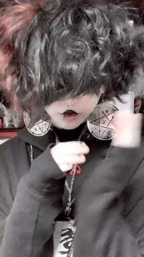 Vomitboyx On Tiktok Video Emo Hair Emo Boy Hair Aesthetic Hair