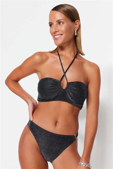 Trendyolmilla Siyah Aksesuarlı Simli Regular Bikini Altı TBESS23BA00272