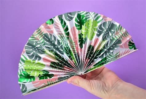 Diy Folding Paper Fans Tutorial ⋆ Dream A Little Bigger