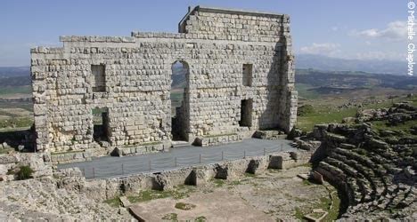 Yacimiento de Acinipo en Ronda Málaga De la antigua ciudad romana