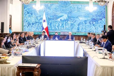 Se Registran Avances En Proyectos De Infraestructura Pública Y Salud Presentados En Gabinete De