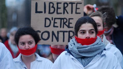 La France Inscrit L Avortement Dans Sa Constitution