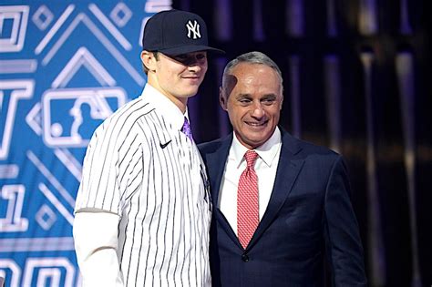 MLB Draft 2021: Yankees use 1st-round pick on Trey Sweeney, a big ...