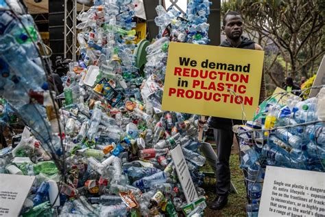 Fossil Fuel Lobbyists Flock To Plastics Treaty Talks As Scientists