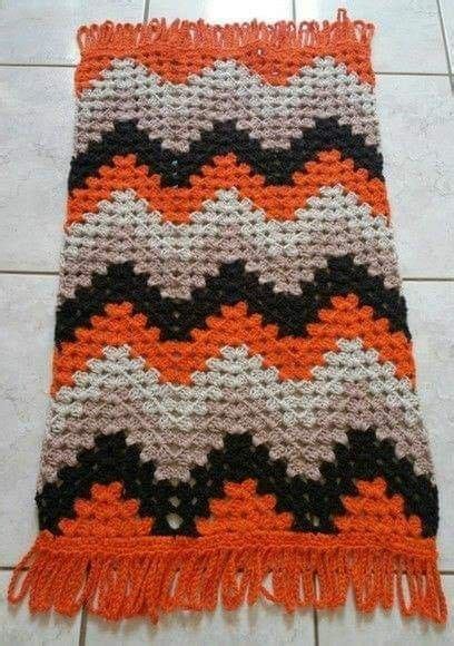 Pin By Clau Zovak On Alfombras Crochet Rug Patterns Crochet Carpet