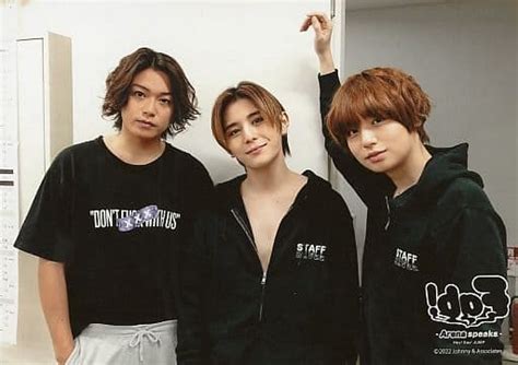 駿河屋 Heysayjump山田涼介・髙木雄也・伊野尾慧横型・上半身「hey Say Jump Fab Arena