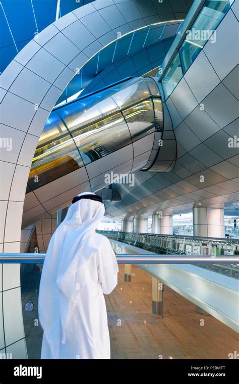 Stylish modern architecture of the 2010 opened Terminal 3 of Dubai ...