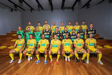 Praia Clube Apresenta Elenco De Futsal Para Temporada Tri Ngulo