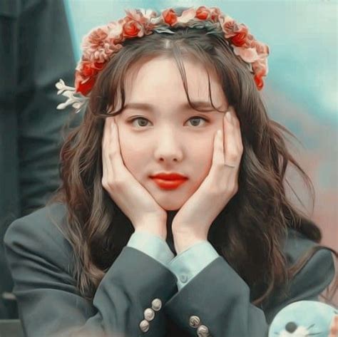 Pin De Khairunnisa Arfn En ᴋᴘᴏᴘ ɪᴄᴏɴs Nayeon Fotos De Chicas Guapas Grupo De Chicas